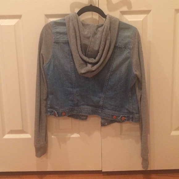 🔴SOLD🔴Divided by H&M Jean Jacket - Picture 3 of 3