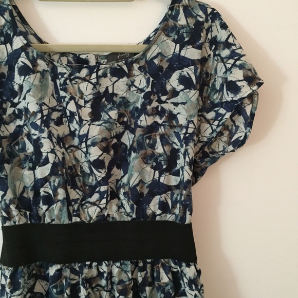 Forever 21 abstract print dress szM - Picture 2 of 2