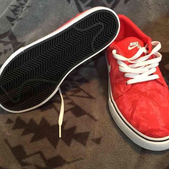 😈TRADE😈 Nike SB shoes - Picture 2 of 3