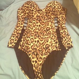 One piece bathing suit! NWOT never worn.