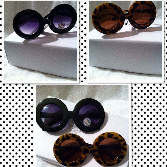 Breakfast at Tiffany's $20