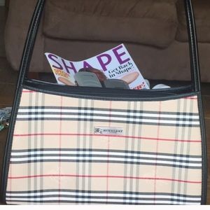 ** NEVER BEEN WORN ** Burberry in. Shoulder Bag.