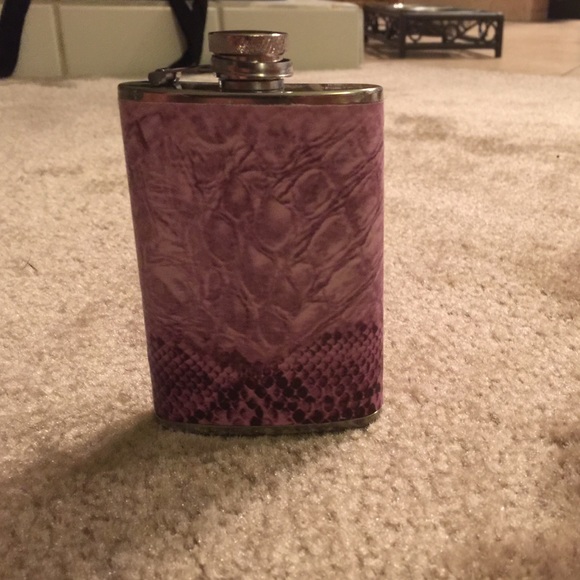 Flask - Picture 2 of 2