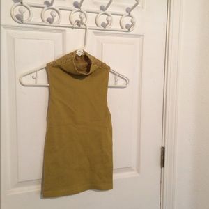 (4 for $40) Mustard top