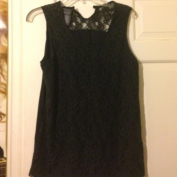 Covington lace tank top. - Picture 1 of 1
