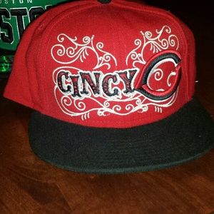 Cincinnati reds hat