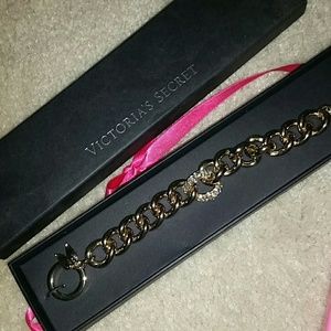 Victoria's secret chain