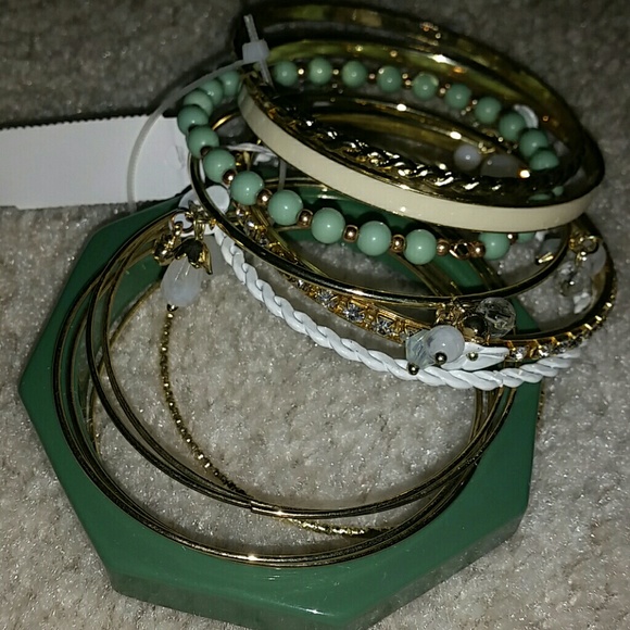 Mixed bracelets
