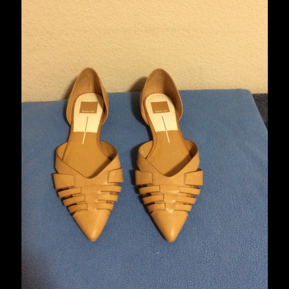 Dolce Vita- Tan Beige flats Sz9 1/2