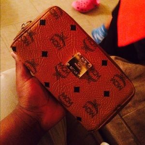 MCM Wallet