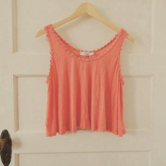 Cute Peach Pink Daisy Crop Tank Top