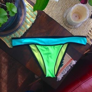 Colorblock Itsy Bikini Bottom