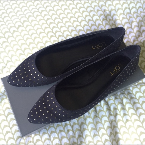 Cute studded black flats -Loft