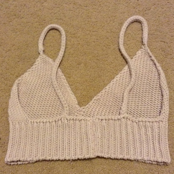 Brandy Melville Crochet Crop Top - Picture 2 of 4