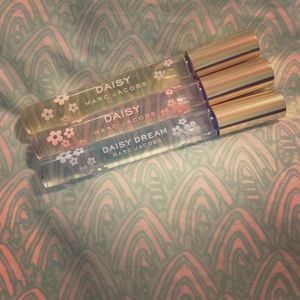 Bundle Marc Jacobs rollerball fragrances