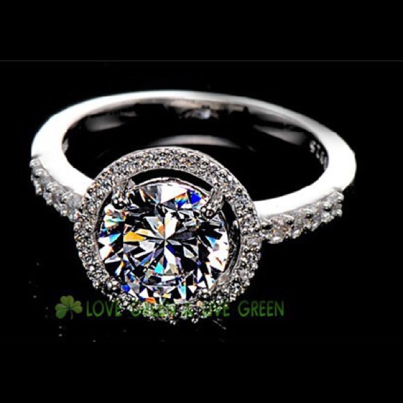 .925 Sterling Silver 4 Ct Cubic Zirconia Ring 7