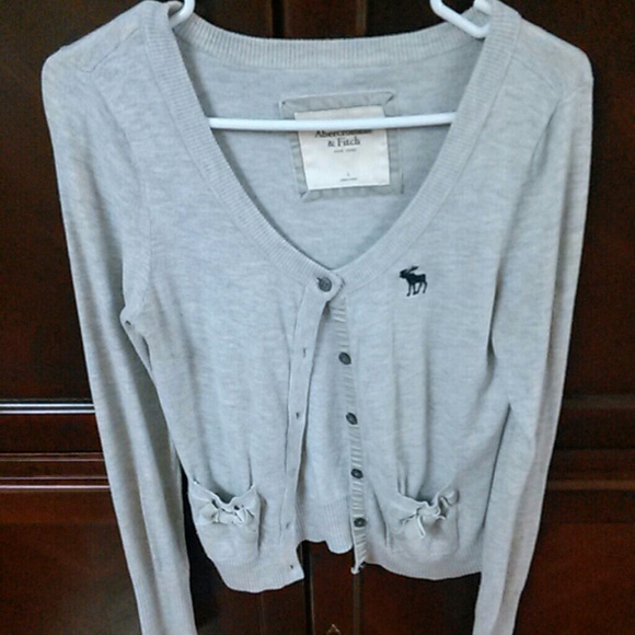 A&F cardigan sz large