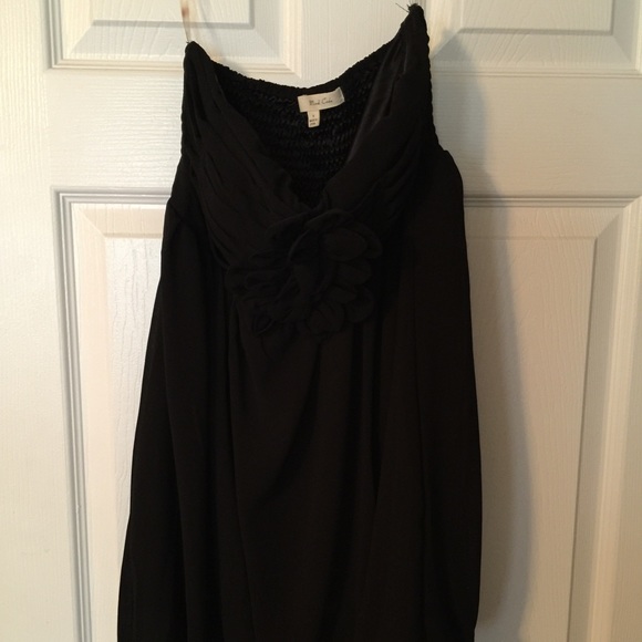 Short dress - Picture 1 of 4