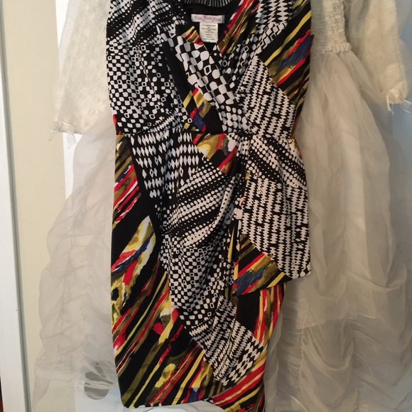 Dress - Picture 2 of 2