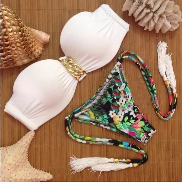 Sexy Brazilian triangle bottoms swimsuit size S 😍