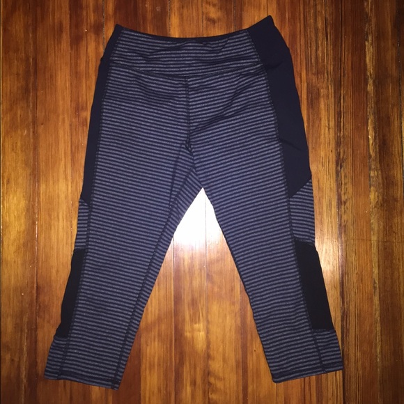 3/4 length yoga/workout pants
