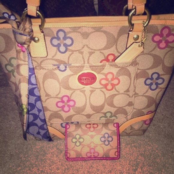 Coach purse and wallet