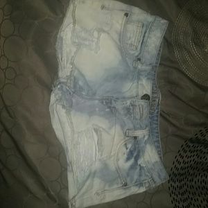 Dye denim shorts