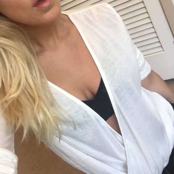 Tobi Love Story Blouse - Picture 4 of 4