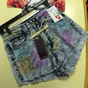 HOT high waist shorts