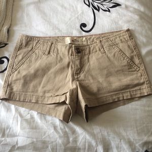 Size 1 , Waist 25 Hollister Shorts