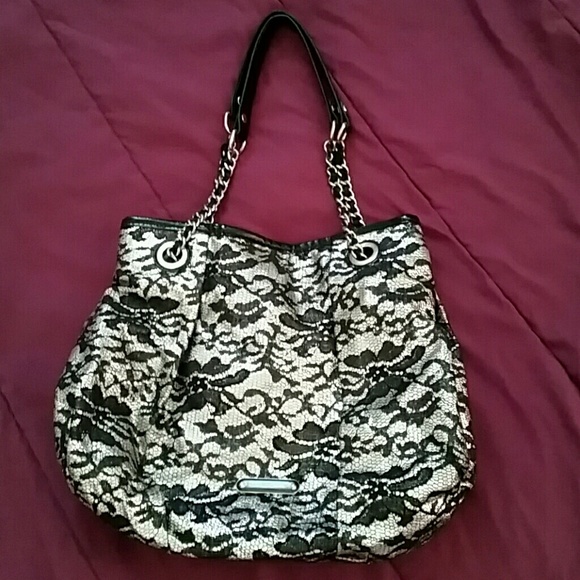 Betsey Johnson Handbags - SOLD♡♡♡Betsey Johnson Large Lace Print Bag