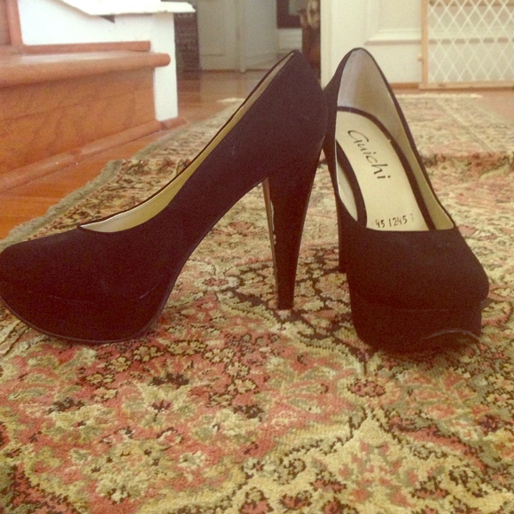 Black Suede Platforms - Picture 1 of 2