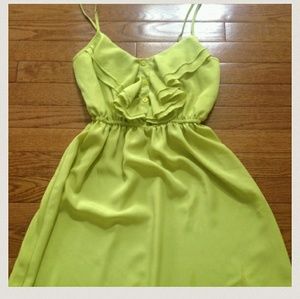 $5! Lime green ruffle button dress
