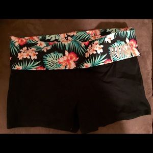 Victoria's Secret Pink Yoga Shorts. Size Large