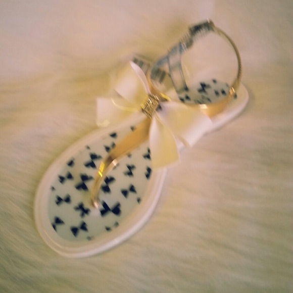 Kids White Bow Jelly Sandals - Picture 2 of 2