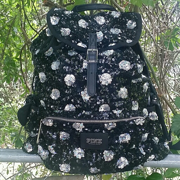 PINK Victoria's Secret Accessories - ❎🚫SOLD❎🚫 VS Baclpack FULL BLING::LARGE❤