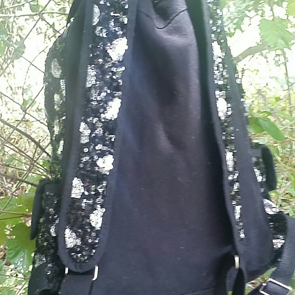 ❎🚫SOLD❎🚫 VS Baclpack FULL BLING::LARGE❤ - Picture 4 of 4