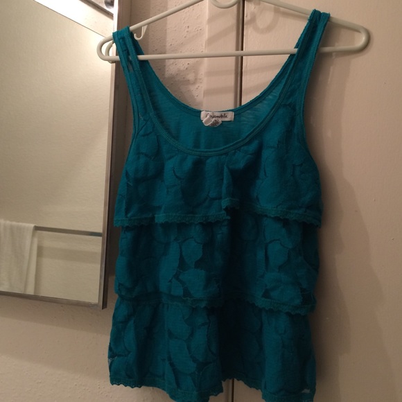 Bundle Aeropostale and Passport tanks M lace