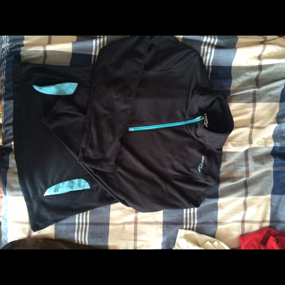 Saucony jogger top