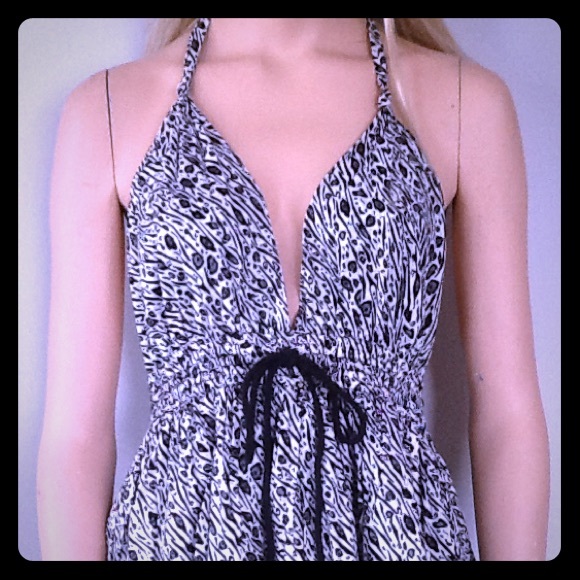 Fabulous "Lapis" Deep V Blk Wht & Grey Sundress