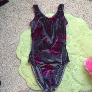 Gray rose adult leotard