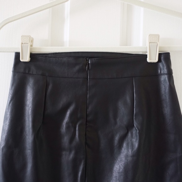 Zara faux leather skirt - Picture 4 of 4