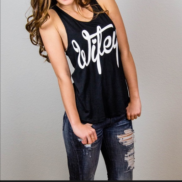 Tops - Wifey tank
