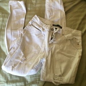 White high waisted skinny jeans