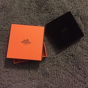 ON HOLD🎉Authentic Hermes bracelet box and dustbag