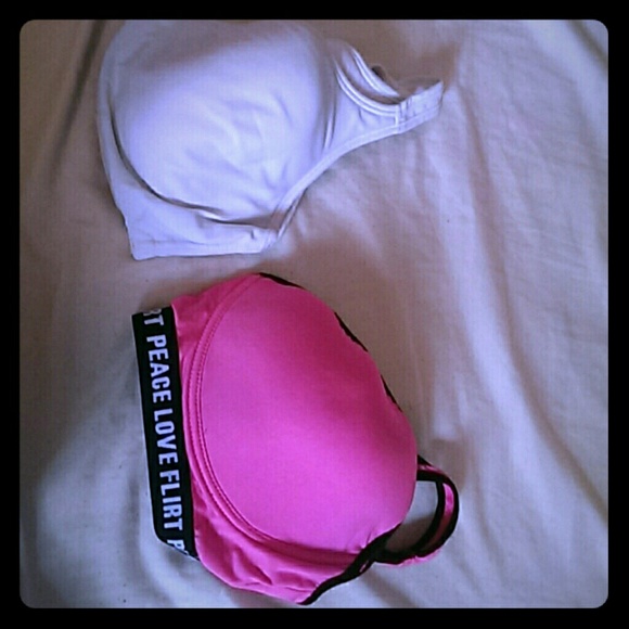 Bra bundle one wire one without