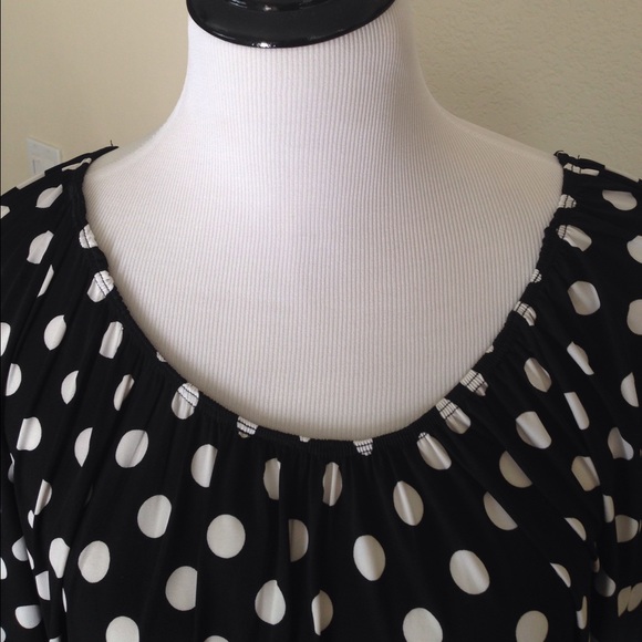 Polka dot top - Picture 4 of 4