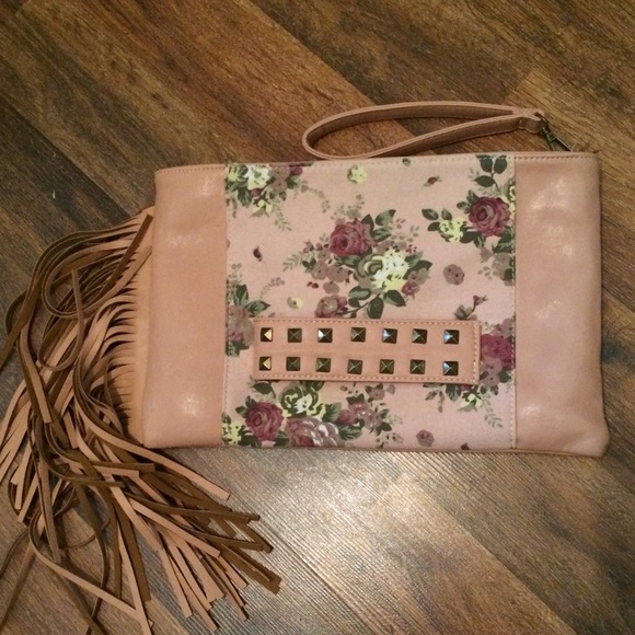 Floral clutch with fringe