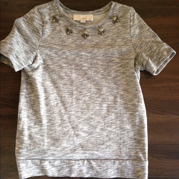 Heather gray jeweled short-sleeved sweatshirt