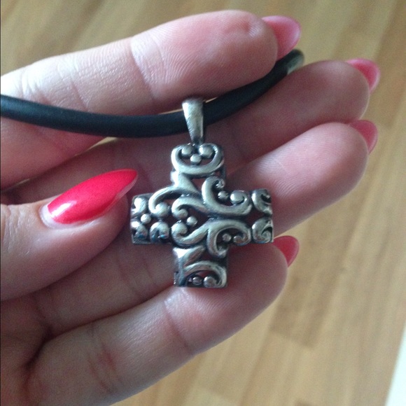 💕.925 oxidized silver cross